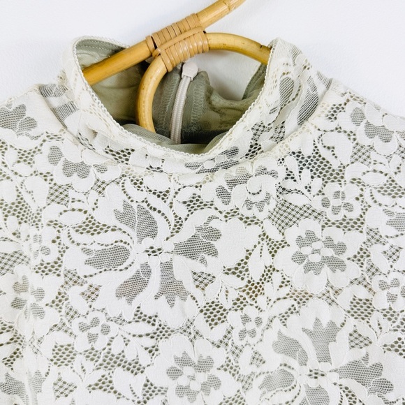 Aritzia Babaton lace mock neck bodysuit NWT - Picture 5 of 14